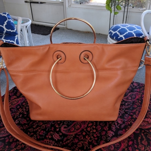 Tote - Picture 4 of 6